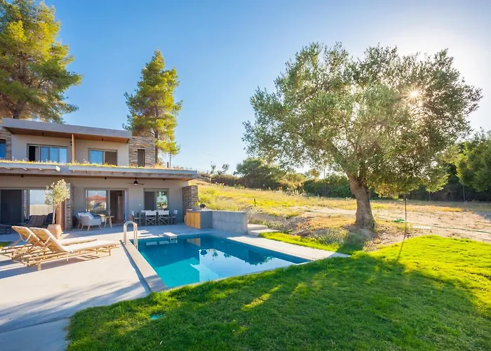 Villa Olive White *