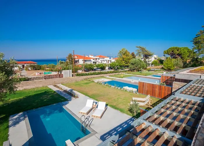 Villa Olive White *